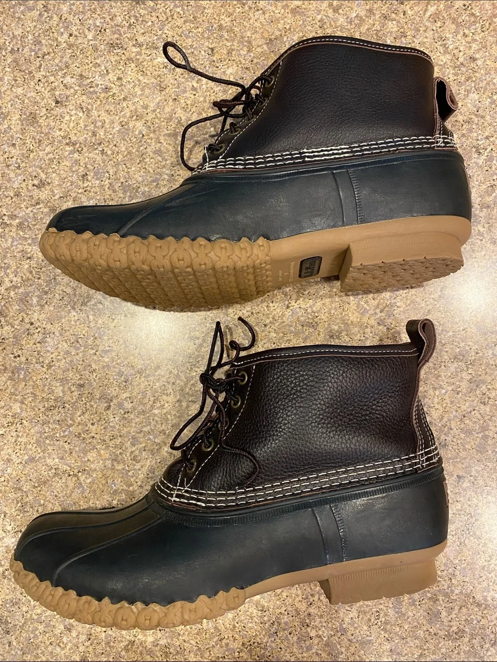 L.L. Bean Insulated Duck Boots Item# 510534 10M GUC